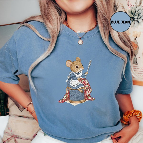 Embroidered Sewing Mouse T-Shirt – Cute Seamstress Graphic Tee, Gift for Sewing Lovers, Handmade Inspired Shirt